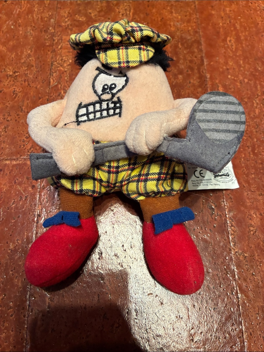 Silly Slammers McDuff Yellow Plaid Golf Character Plush Toy with Red Shoes